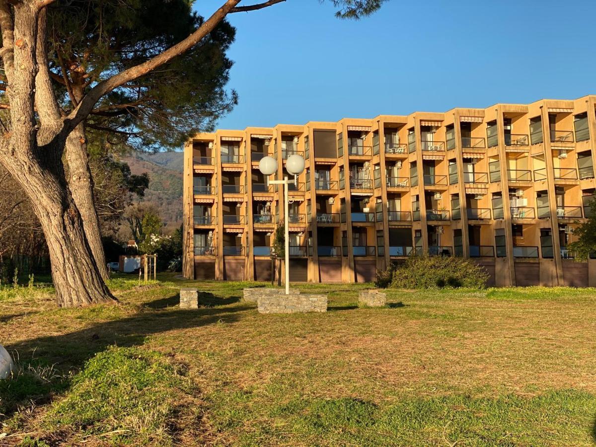 Residence Santa Lucia, Studio Avec Piscine , Vue Mer Et Pied Dans L'Eau , Moriani-Plage Buitenkant foto